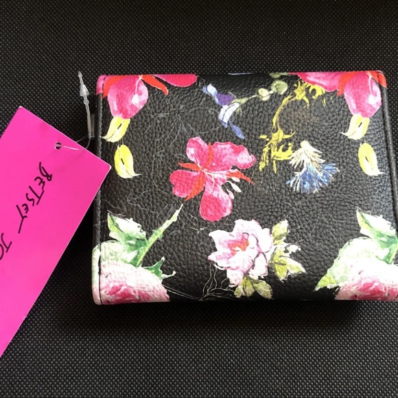 Betsey Johnson XOLANA Bi-Fold Flap Wallet Black Multicolored Floral Print NWT - Picture 4 of 13